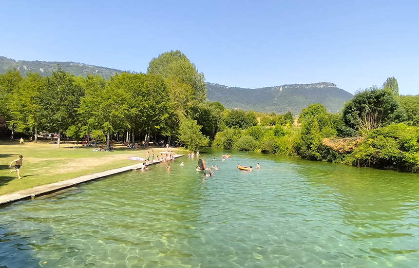 Piscina fluvial Zudaire